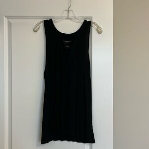 AMERICAN EAGLE TANK WITH NECK DETAIL